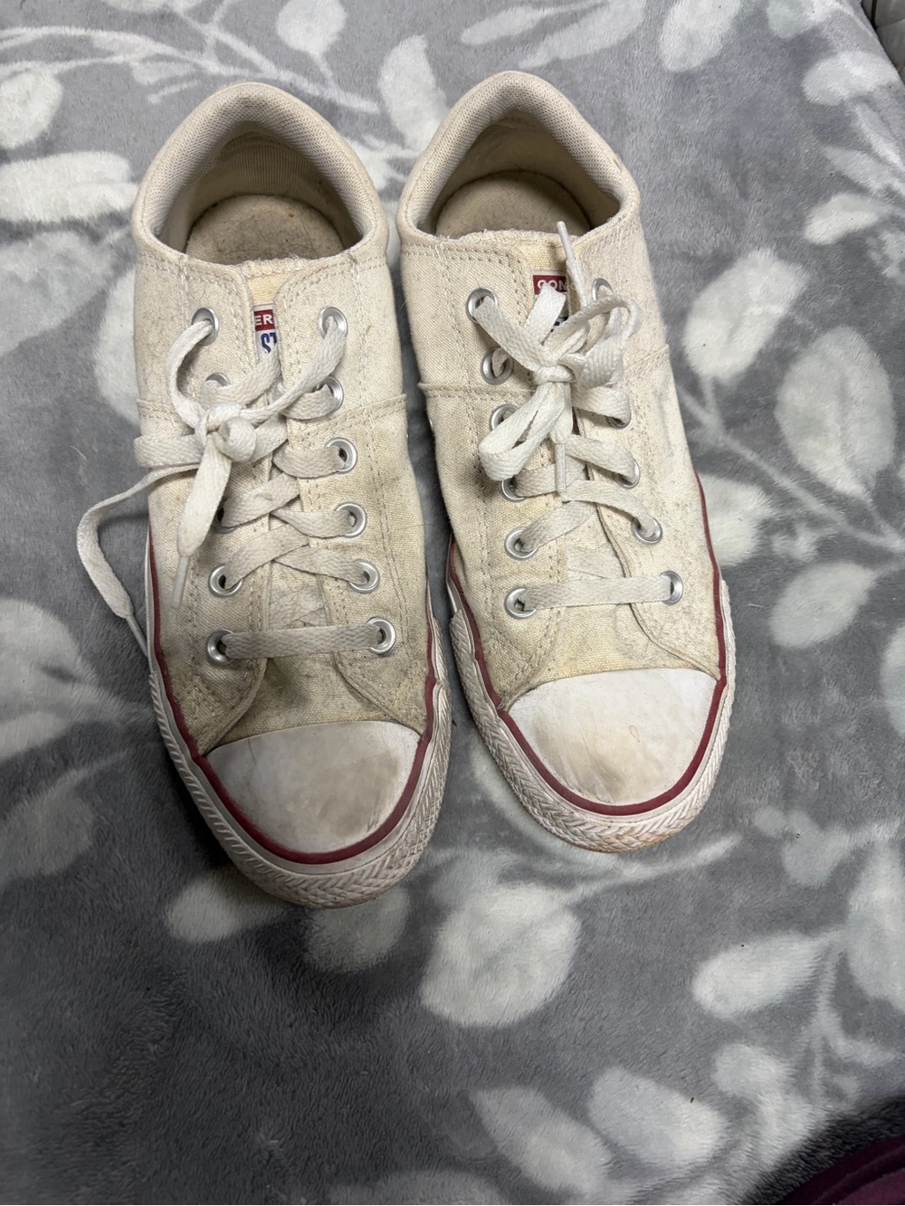 Converse womens White Canvas Low-Top Sneakers with Red Trim
